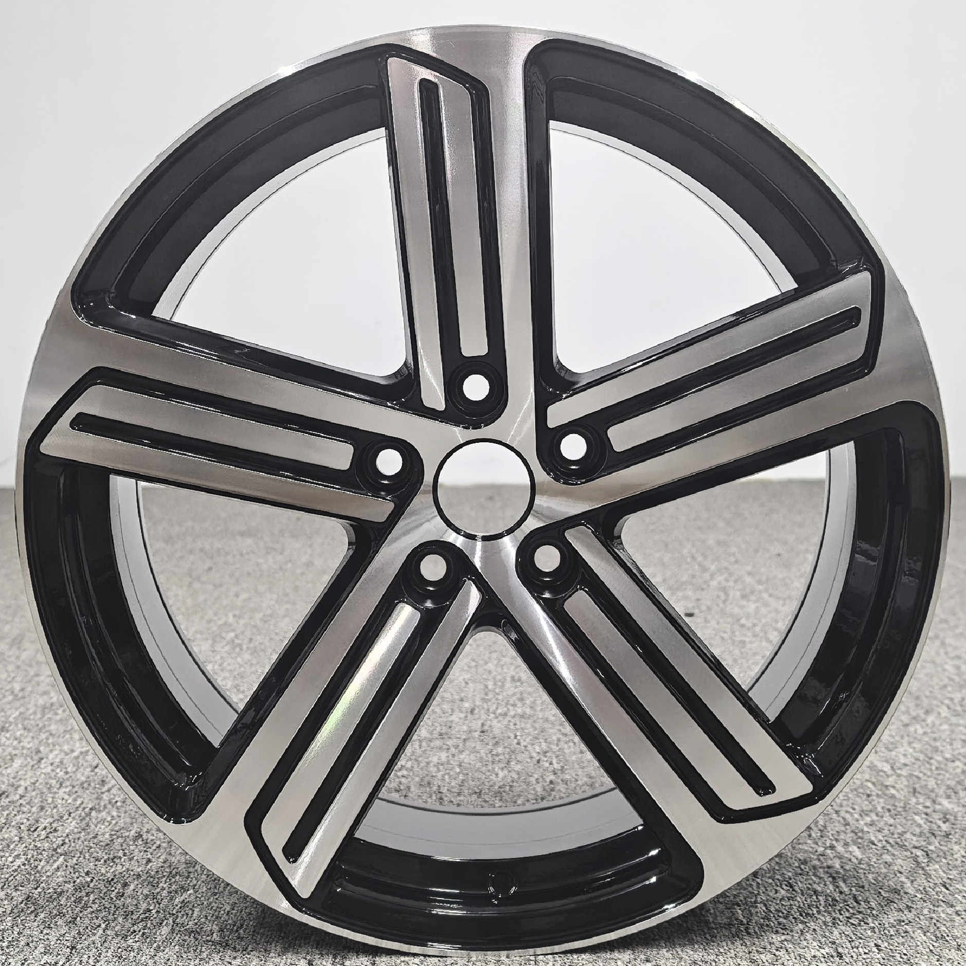 适用于17寸18寸高尔夫R尚酷CC高尔夫7迈腾凌度GTI迈腾改装轮毂