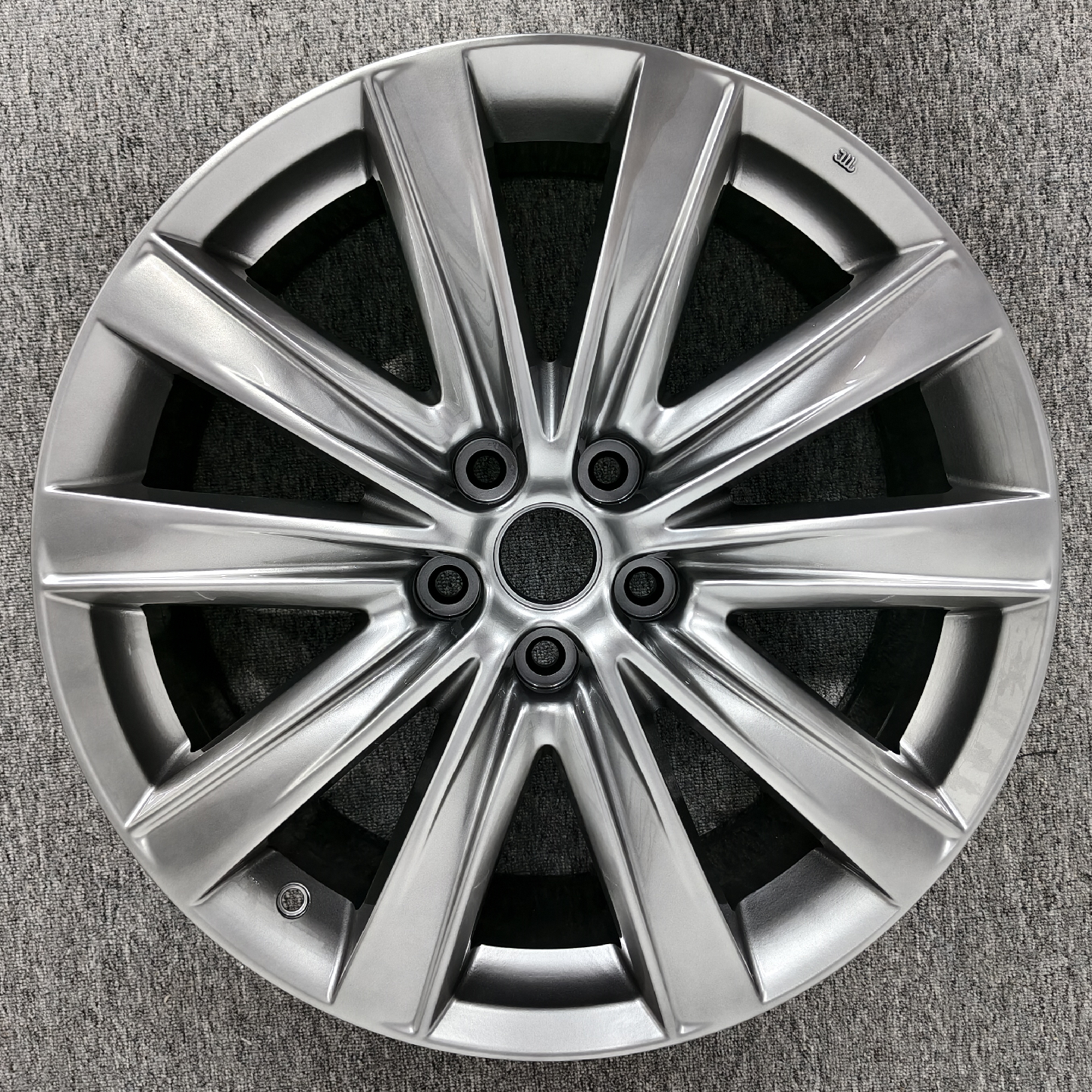 19寸阿特兹轮毂质保十年送配件