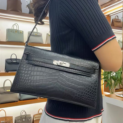 女2026新款时髦信封包高级感鳄鱼纹时尚百搭单肩斜挎凯莉腋下包