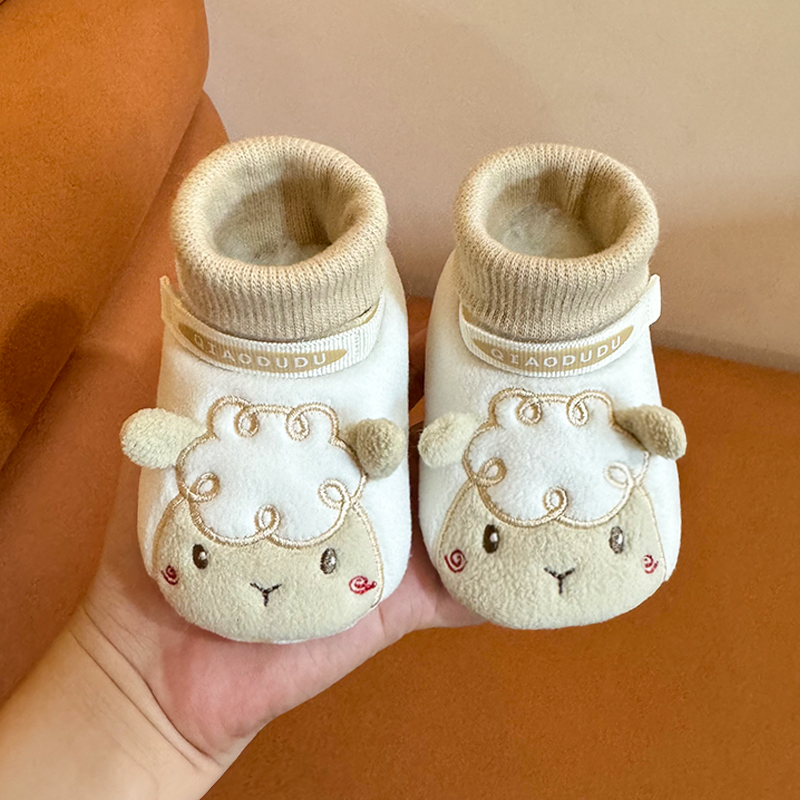 鞋袜秋冬季节可爱软底