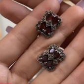 意大利设计师菱形耳环几何菱形宫廷复古925通体银石榴石马克赛