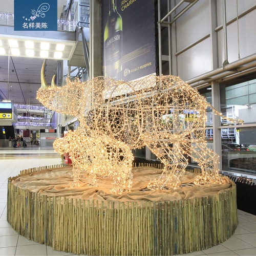 名样美陈户外大型铁艺发光动物犀牛母子商场DP点圣诞节日酒店布置