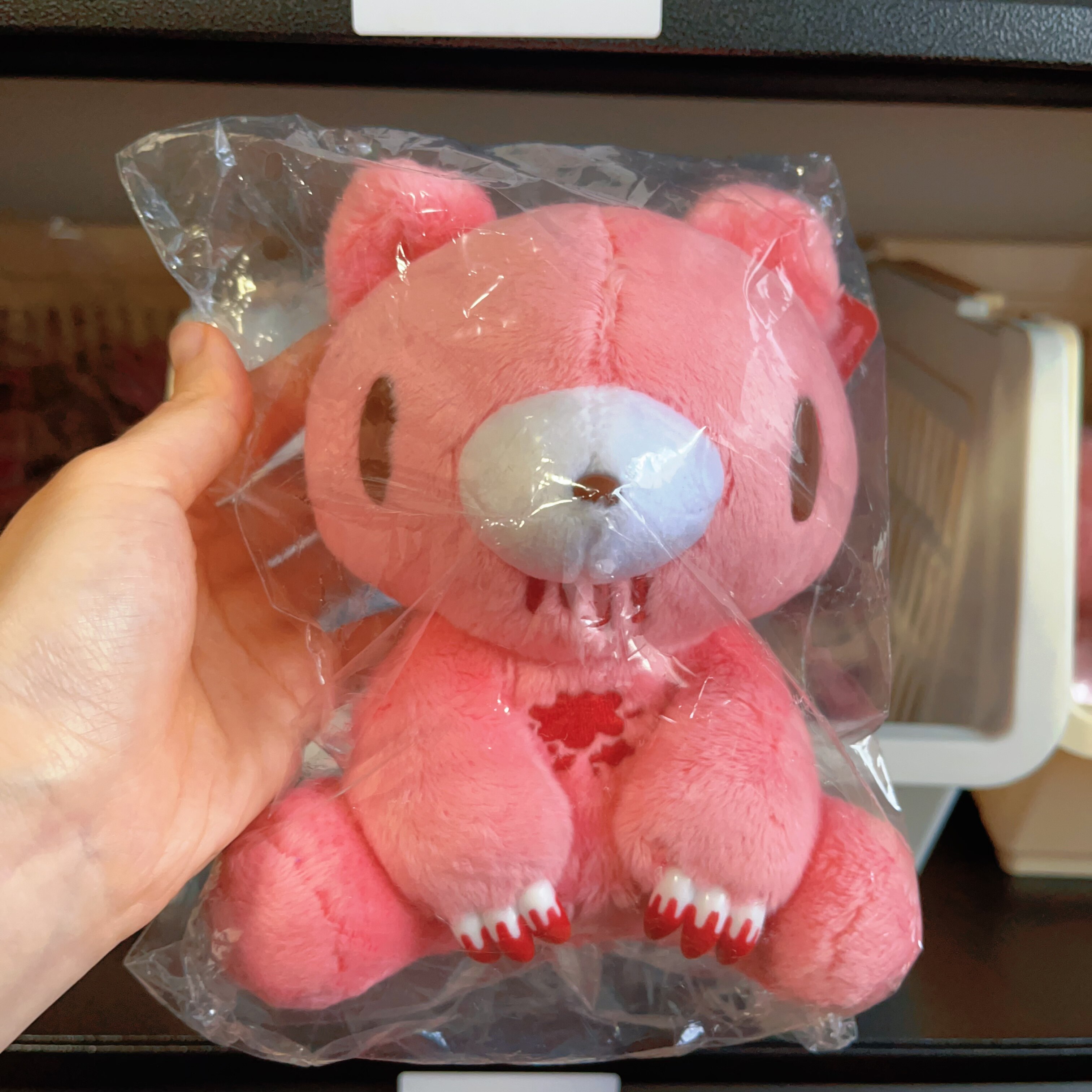 国现 日本OST GloomyBear暴力熊毛绒丝带天使挂件坐姿基础公仔图片