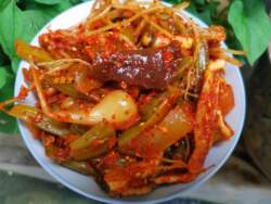 云南德宏特产八宝腌菜腊腌菜酸辣腌菜微辣酸腌菜老坛酸菜酸甜咸菜