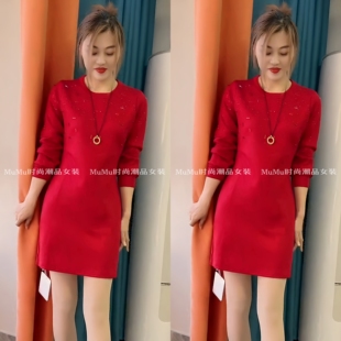 红色连衣裙女士秋冬新款过年战袍重工烫钻长袖正肩直筒裙子减龄