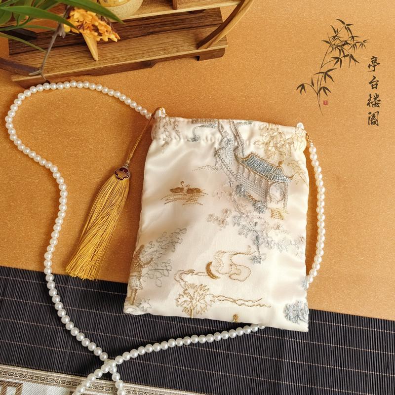 新中式国风亭台楼阁元素唐宋古风小方包搭配汉服流苏包斜挎珍珠包