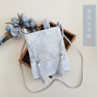 森系古風(fēng)漢元 素蕾絲刺繡綢緞中國風(fēng)小方包搭配漢服斜挎袋手機袋