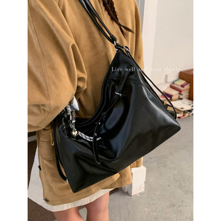 韩版 简约通勤托特包多功能双肩包 休闲大容量腋下包包女2025新款