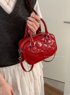 新年红色女士手提包小包包2026新款简约小方包百搭单肩斜挎包