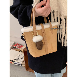 麂皮水桶包时尚 手提包小拎包女2025新款 单肩斜挎毛绒包 时尚 冬季