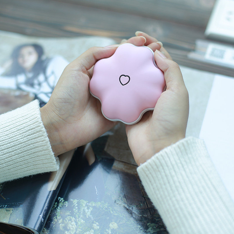 PORTABLE STUDENT CUTE KOREAN VERSION OF USB HAND WARMER AND POWER BANK DUAL-PURPOSE TWO-IN-ONE DOUBLE-SIDED HEATING SMALL CARRY-ON
