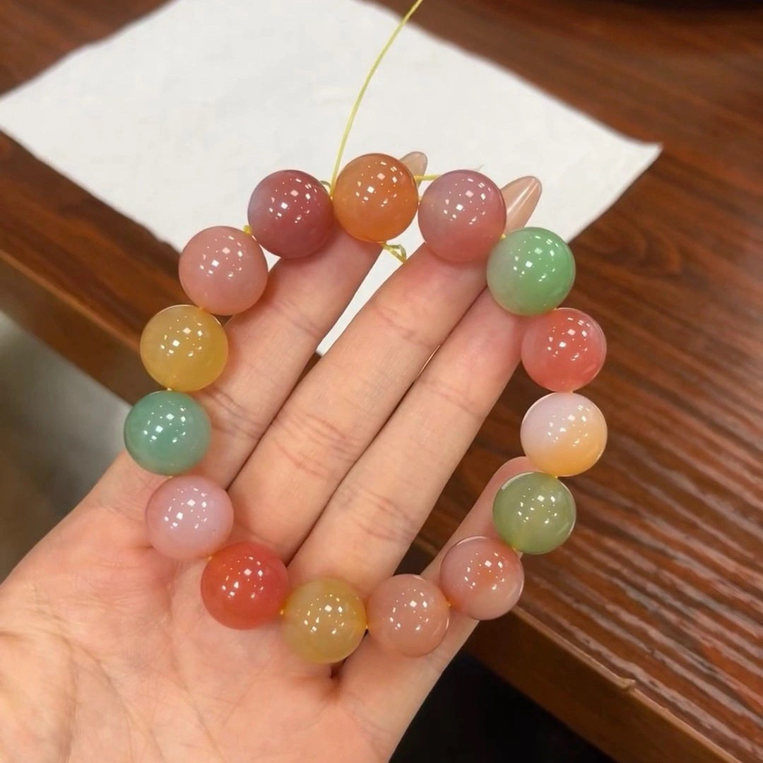 8A级8A级天然盐源玛瑙糖果色手串圆珠个性风潮红玛瑙无上海春