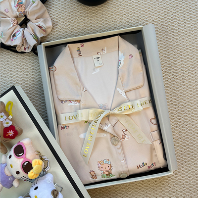 520礼物黑皮Kitty丝绸睡衣送闺蜜