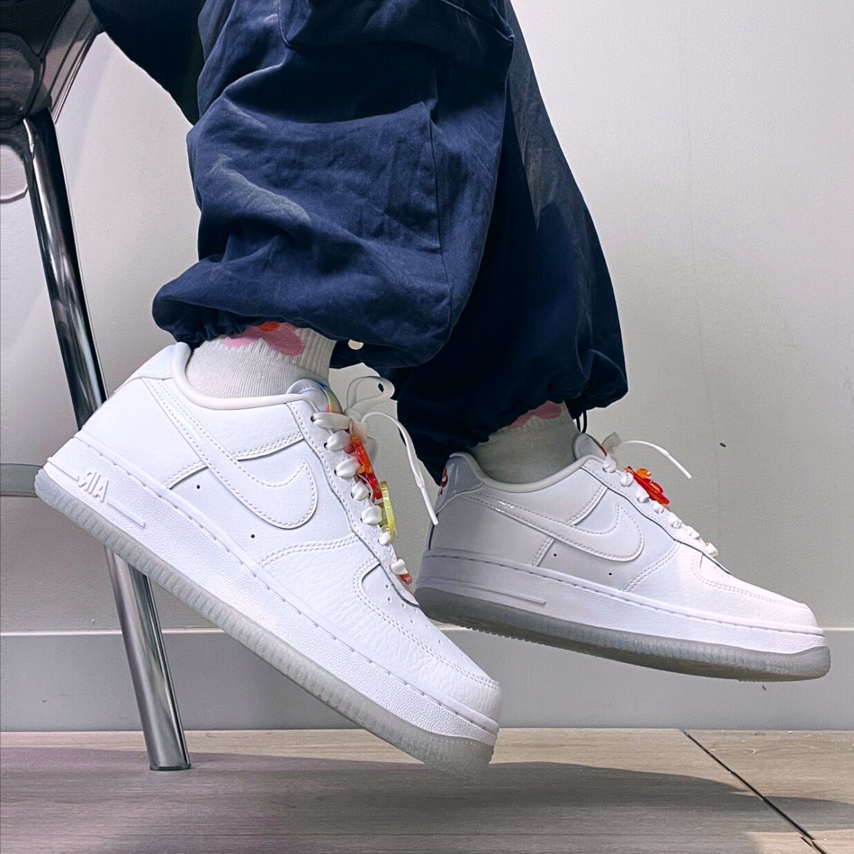 Nike Air Force1 耐克AF1女子全白彩色鞋带扣低帮板鞋IB8875-111