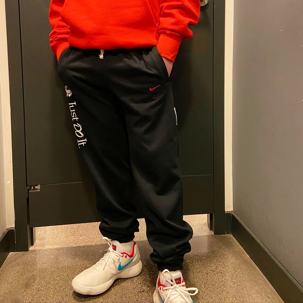 Nike男款黑色速干收脚加绒保暖排汗篮球裤针织运动长裤FZ6381-010