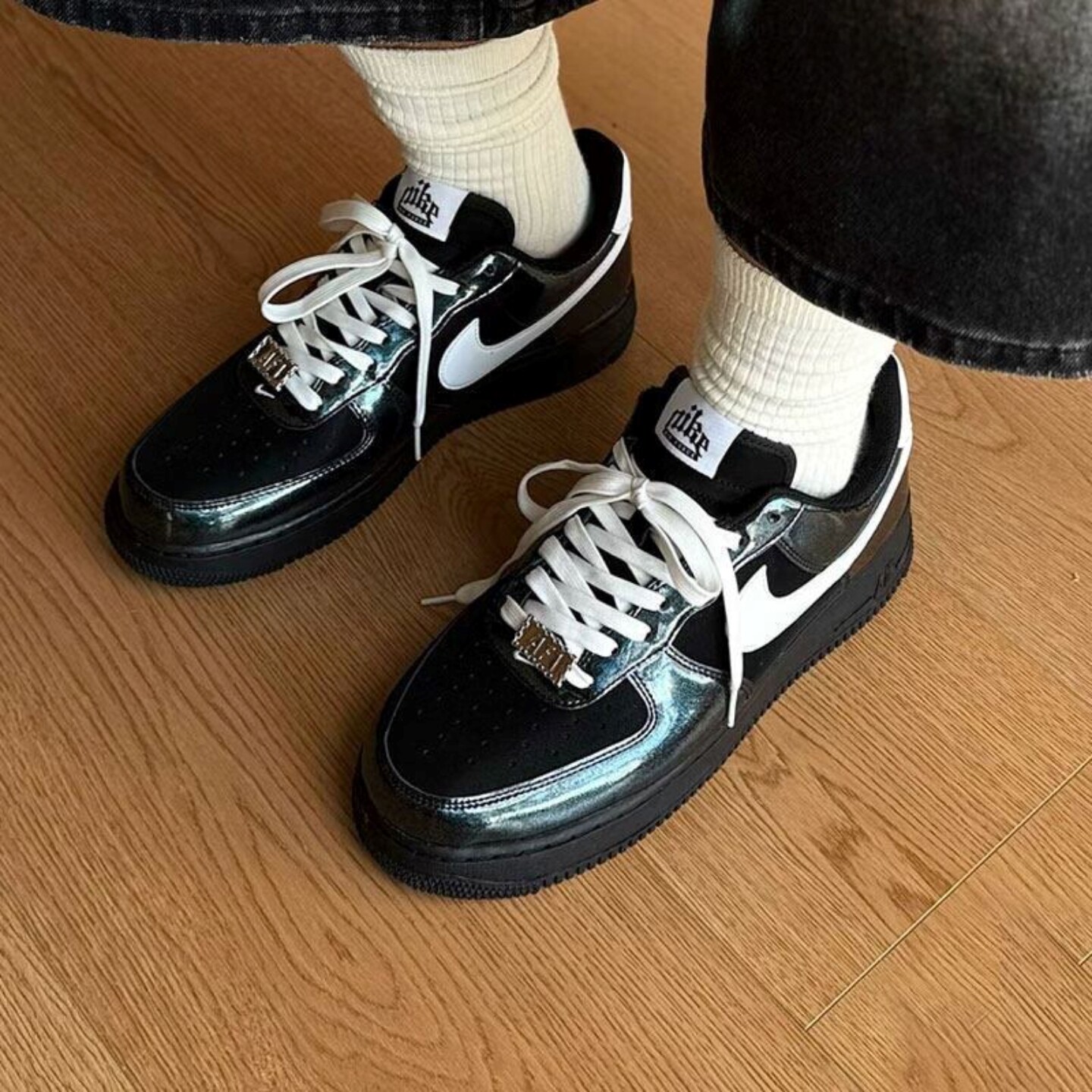 NikeAF107LV8黑白低帮板鞋