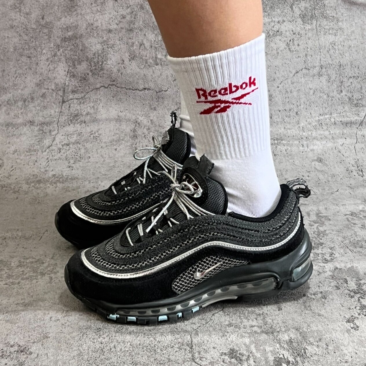 NIKE耐克MAX97子弹头气垫跑步鞋