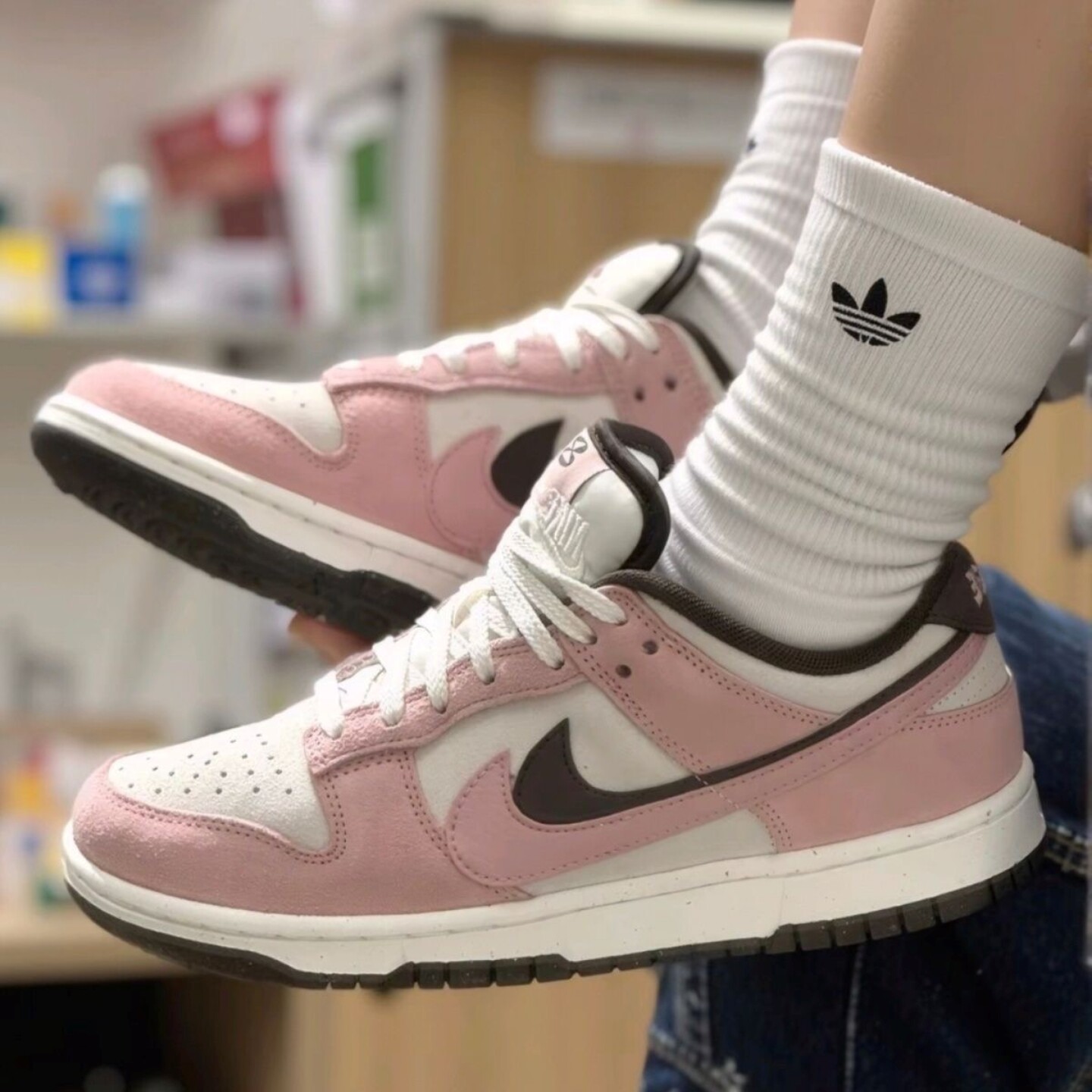 耐克DunkLow粉色双钩女板鞋
