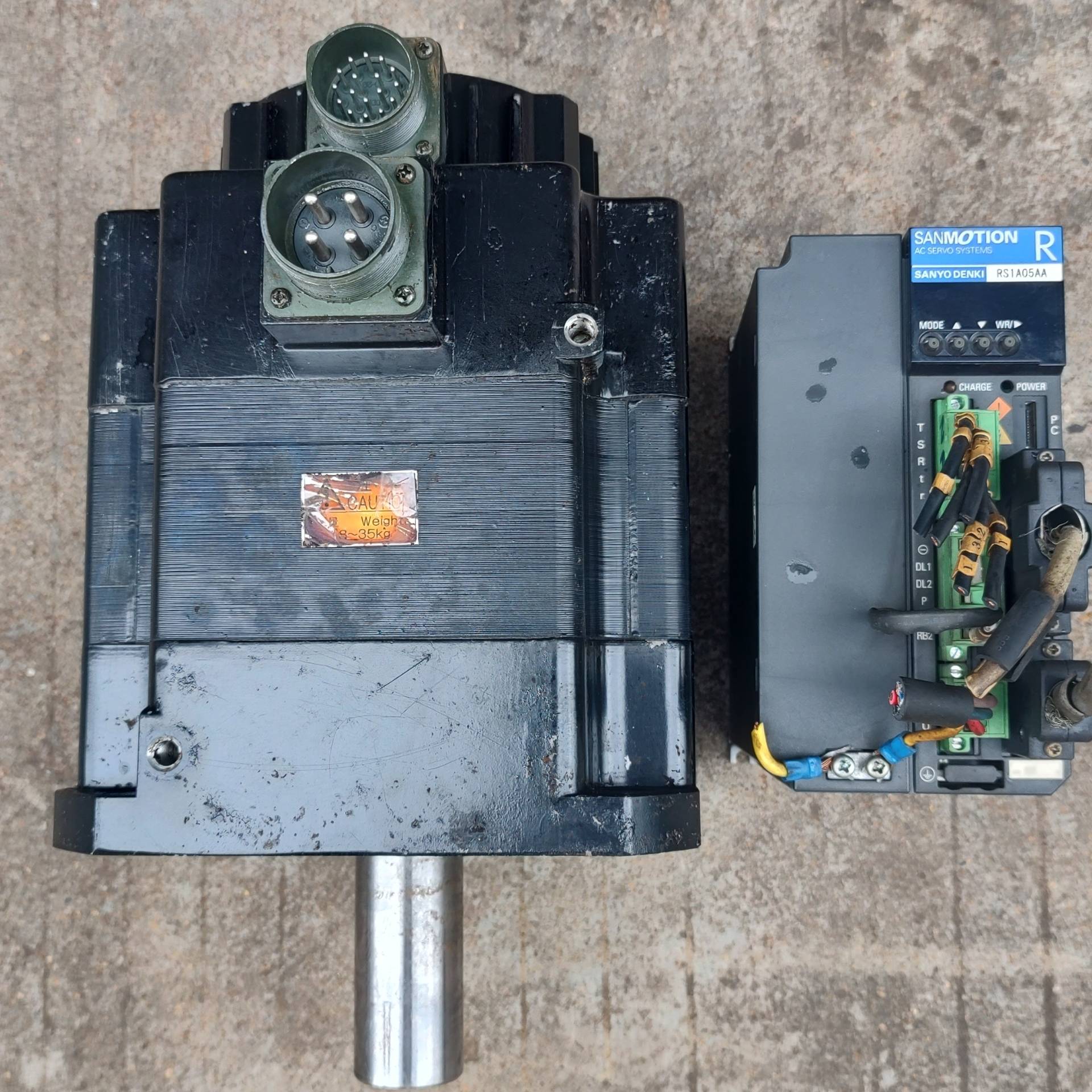 Sanyo三洋伺服驱动器型号RS1A05议价 维修！！！