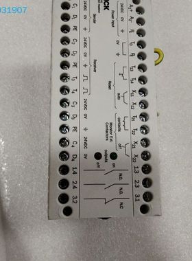 德国施克SICK LCUX1-400 安全继电器，件实物议价！！ 可维修