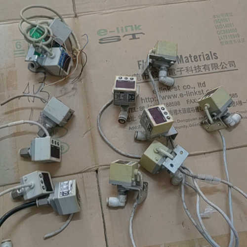 妙德V33RC-NGAT压力数显开关10个议价也可维修