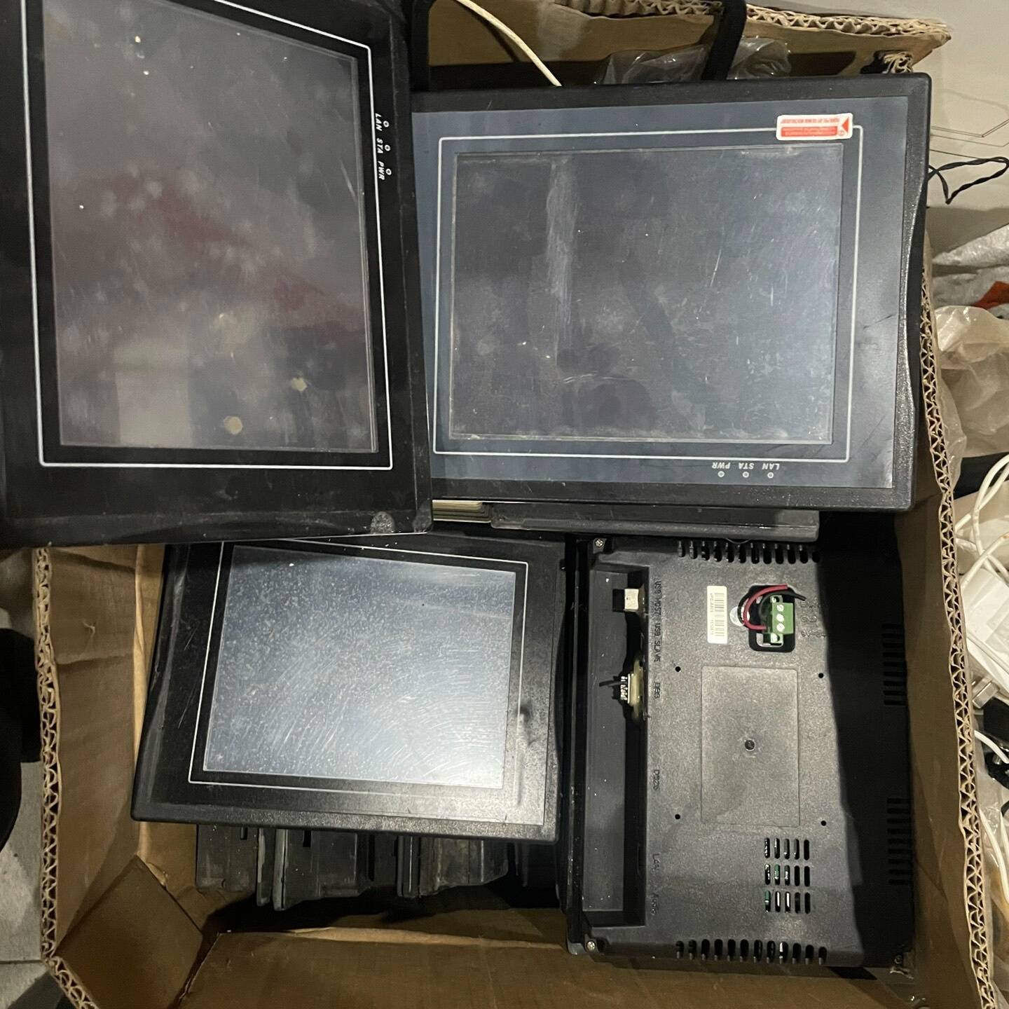 8寸工控屏 开机正常 图片实议价 维修！！！
