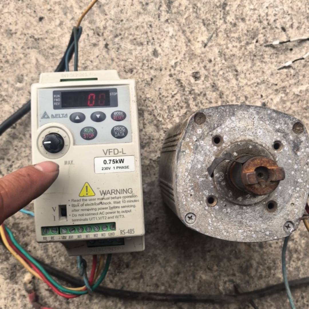 台达VFD007L21A，220V，0.75KW议价 维修！！！