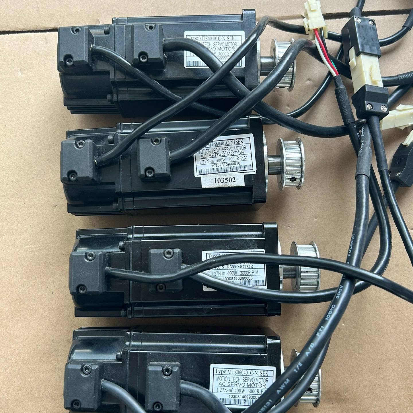 9新东菱MTS060401C-N1SEK 400w 实物议价 维修！！！