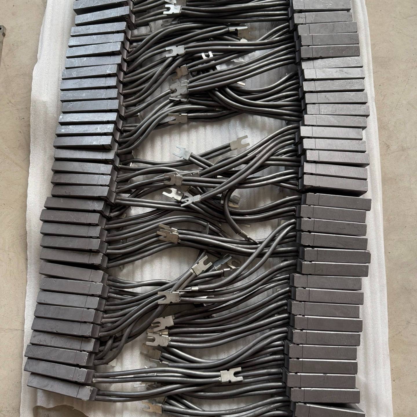 碳刷 Schunk(崇德)碳刷A24X一共议价 维修！！！