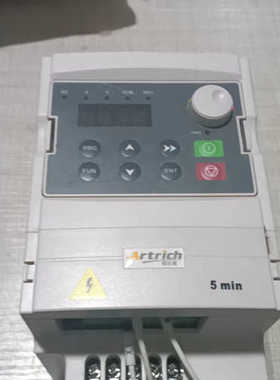 威纶通变频器AR80iL-0040 九成新议价也可维修