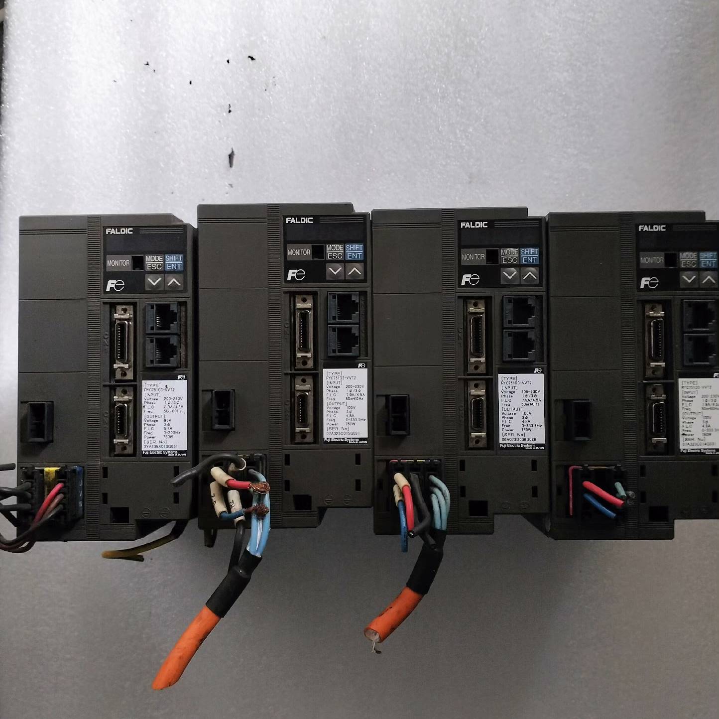 750W富士伺服驱动器RYC751C3-VVT2议价 维修！！！