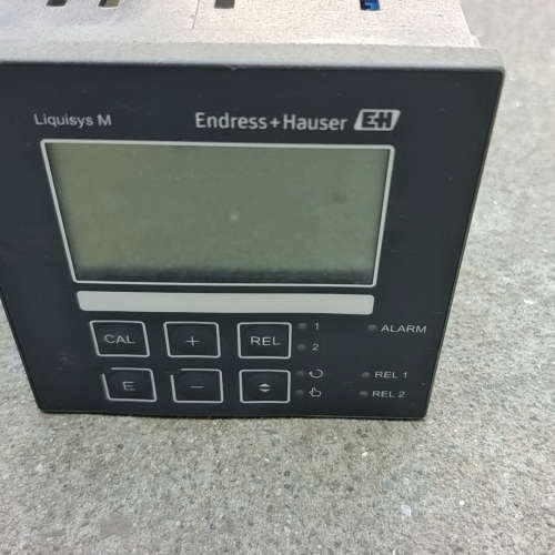 E+H恩德斯豪斯PH变送器CPM223-MR8602三台议价也可维修