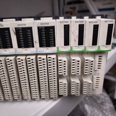 Schnelder Plc  STBNP2212议价 维修！！！