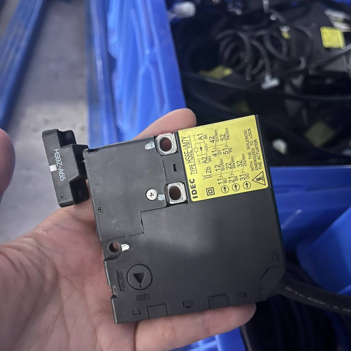 HS6E-VM7Y电磁式安全开关 IDEC/议价 维修！！！