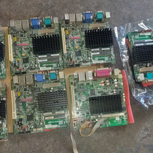 英特尔KCC-REM-CPU-D2500CC 主板，东西如图议价也可维修
