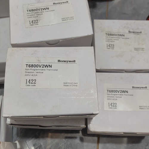 带包装霍尼韦尔T8600V2WN二管制空调线控器。立屏。议价也可维修