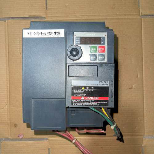 VFS15-4037PL-CH 东芝变频器 3.7KW 38议价也可维修