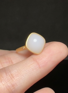 新疆和田玉白玉籽料戒指指环18K金镶嵌女款精品玉戒指17mm