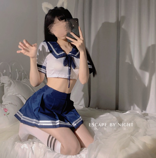 等你下课 纯欲甜美露腰学院风制服条纹百褶裙套装qqny 趁夜出逃