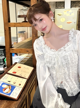 法式维多利亚蕾丝褶皱拼接设计感甜美长袖衬衫上衣GZJ68150