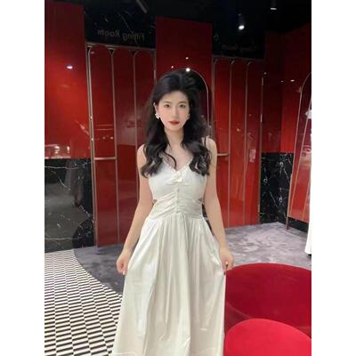 夏季仙女度假风V领吊带裙连衣裙GQW68003