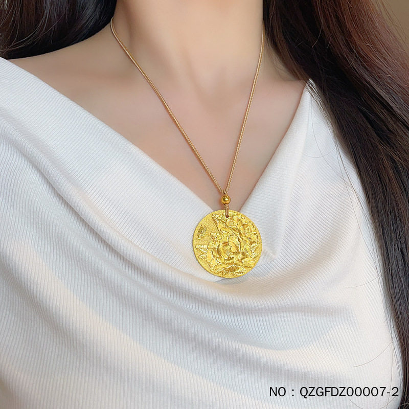 足金999古法金手工錾刻实心喷砂倒模金牡丹花圆牌艺术吊坠