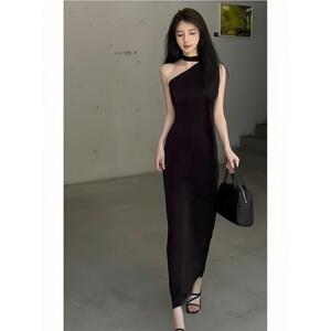 法式御姐风气质名媛性感斜肩连衣裙女装夏季高级感修身显瘦包臀裙