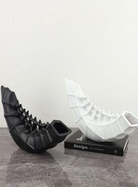 北欧极简陶瓷黑色花器摆