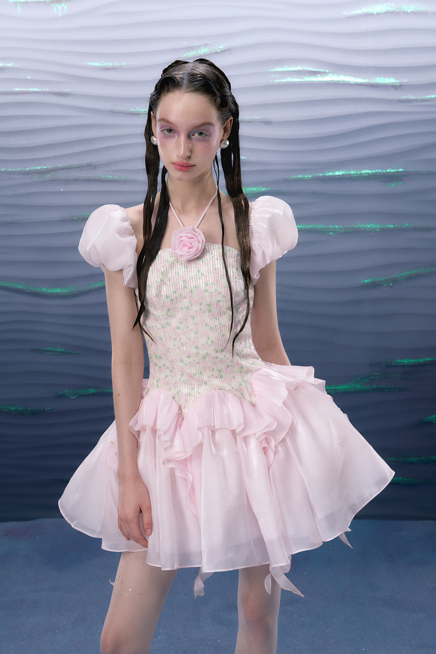 narrator原创设计粉色碎花亮片花苞短袖收腰方领流苏蓬蓬裙公主裙