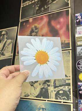 高清版权志龙小雏菊粉丝应援防水反光贴纸iPad行李箱手机平板贴纸