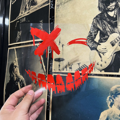 危险人物暗黑笑脸贴纸