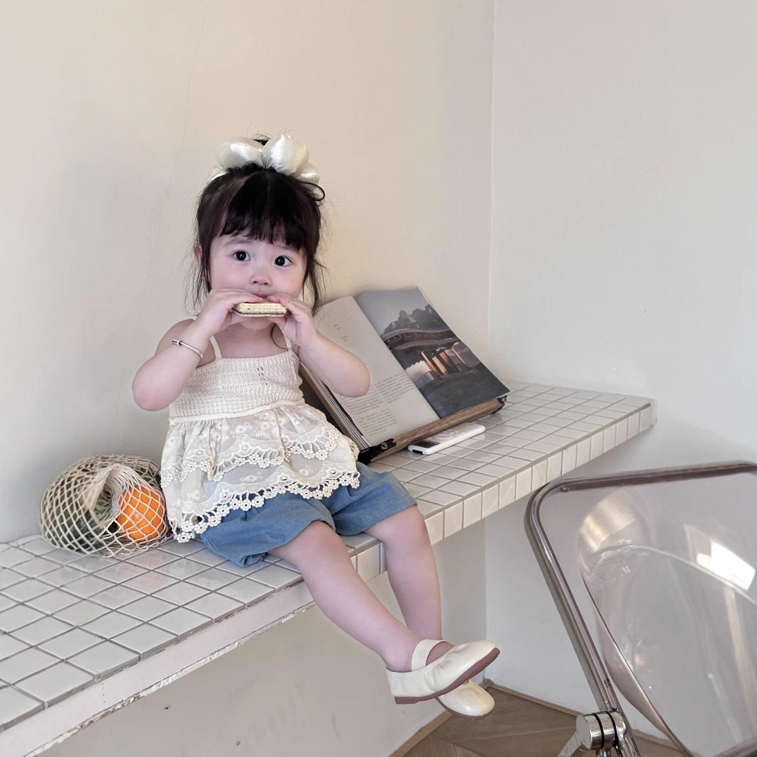 Cutemily童装夏款女婴套头吊带衫 薄款可爱绣花花边a摆吊带背心