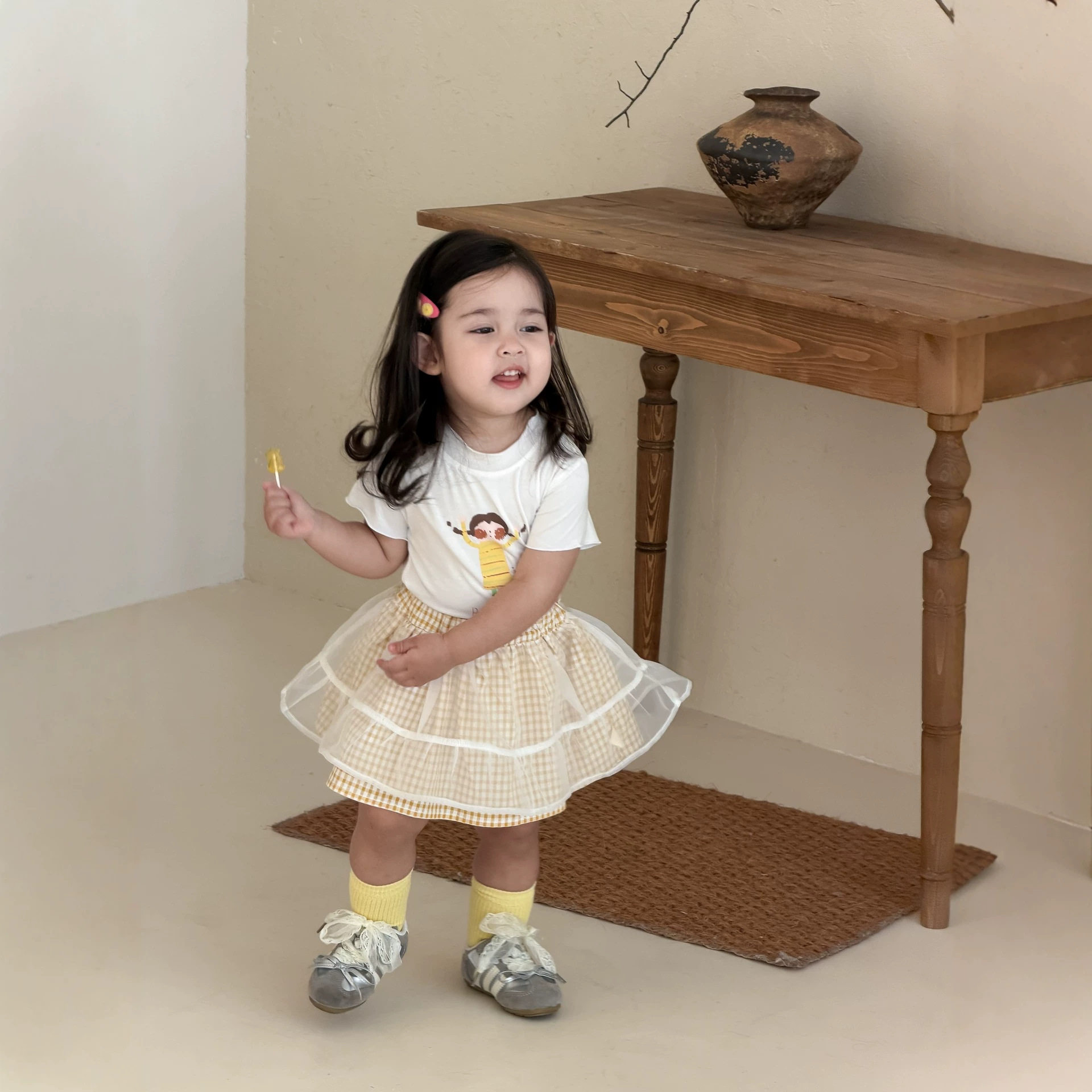 宝宝夏装薄款儿童衣服2026韩版童装女童卡通小女孩T恤格子裙套装