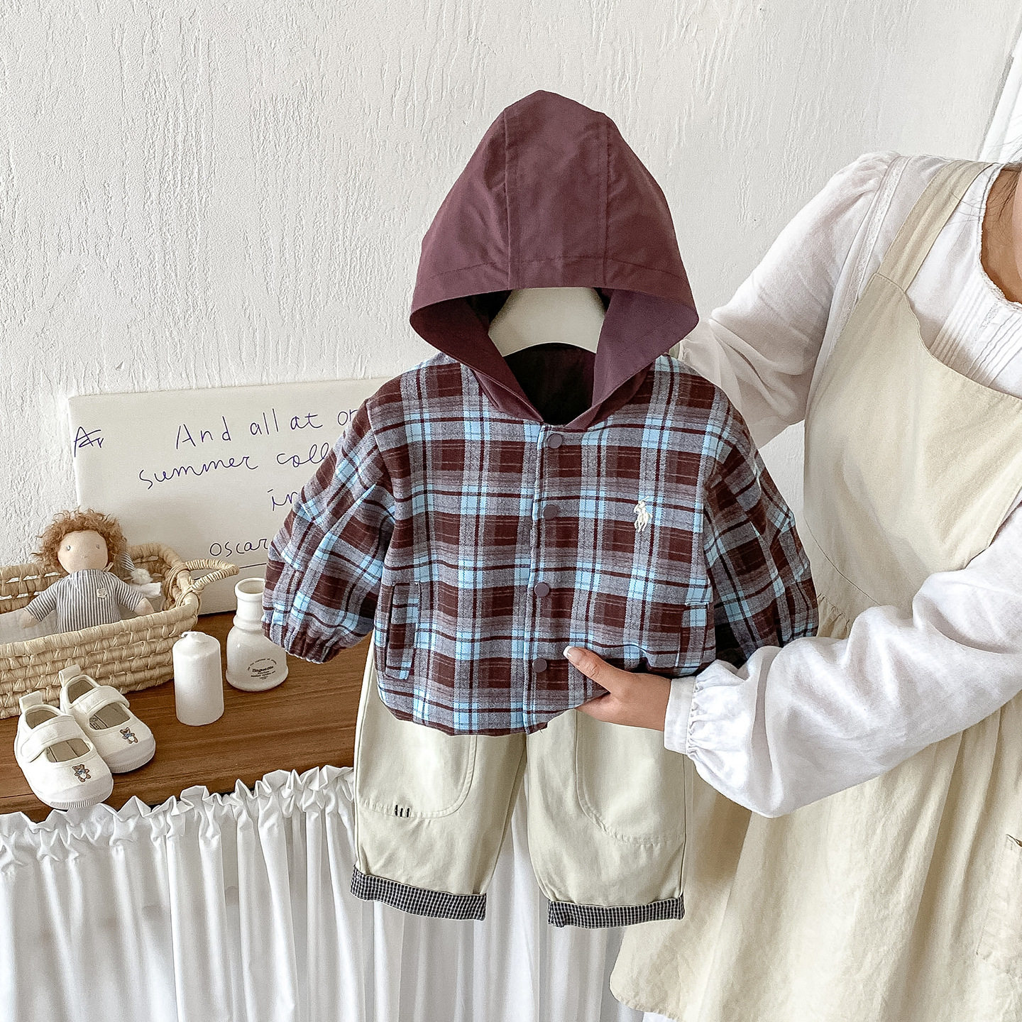 婴幼儿韩版保暖连帽格子外套男宝宝秋季脚口卷边棉布裤两件套